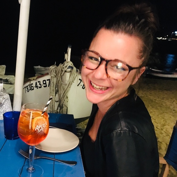 Meet your Posher, Angeliqua - Picture 1 of 1